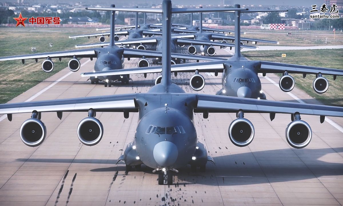 官方首次实锤六代机！运油20给六代机进行空中加油，中国军号6月28日发布宣传片《啥是大运》， “先加六爷，再加小六”，搭配无尾飞翼新型六代战机画面